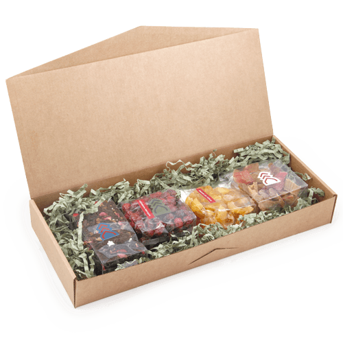 Festive delicacy set in a long box with advertising. Rhubarb, quince, pumpkin 
and cranberry candied fruit. Additionally: ginger, sweet or salty biscuits, tea, berries in chocolate, honey and various candy. Box from brown corrugated cardboard. The logo can be carved on the cover, printed on the sleeve, ribbon or postcard.
