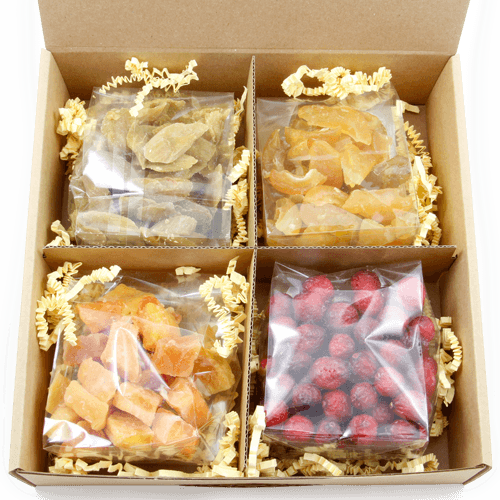 Rhubarb, quince, pumpkin and cranberry candied fruit with the logo. The 
set is possible to add nut biscuits, herbal tea, nuts in honey, blueberries in white chocolate and other delicacy to the set. The logo can be carved on the cover, printed on the sleeve, ribbon or postcard.